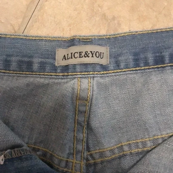 Alice & You 
Distressed Denim Shorts
Size 24 - Picture 2 of 4